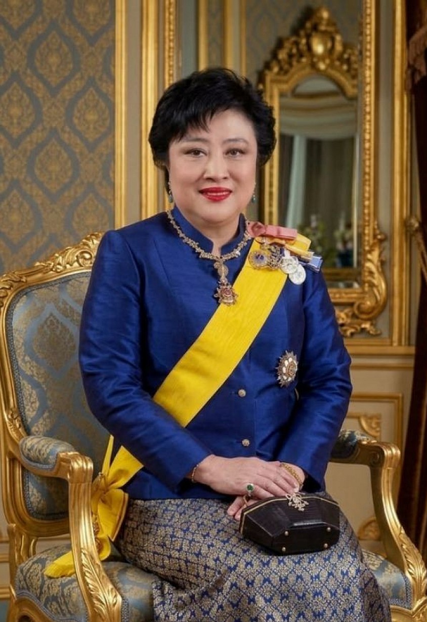 ข้าพระพุทธเจ้า คณะผู้บริหารและพนักงาน บริษัท พีพีที เน็กซ์ จำกัด